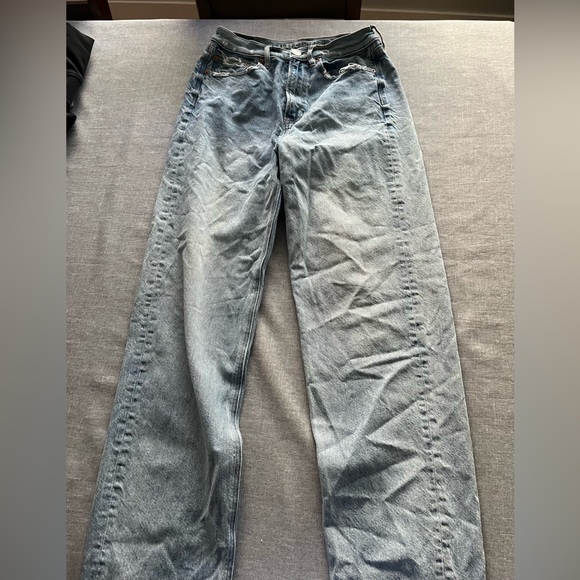 American Eagle Baggy Jeans - Picture 2 of 2